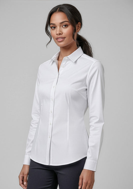 S522LL_Talent_White_01.jpg